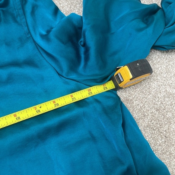 Karen Kane Satin Collared Long Sleeve Blouse - Picture 10 of 11